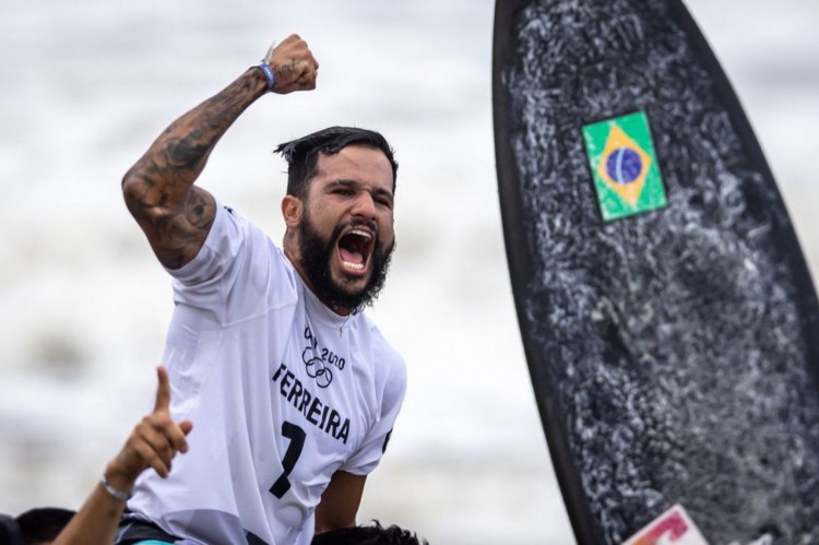Ítalo Ferreira é ouro em Tóquio e 1º campeão olímpico no surfe(Foto: )