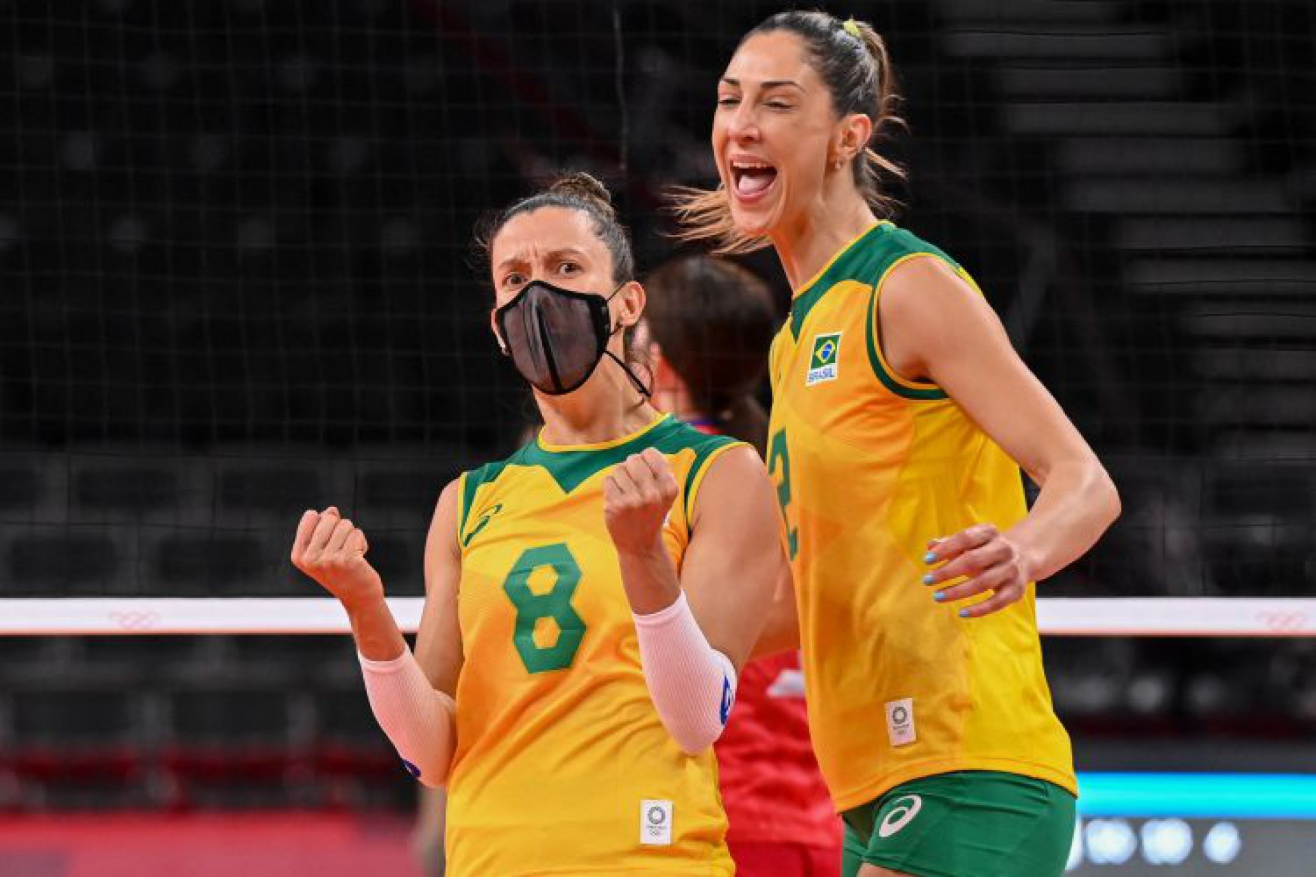 No tie-break, seleção brasileira feminina de vôlei bate o Japão e