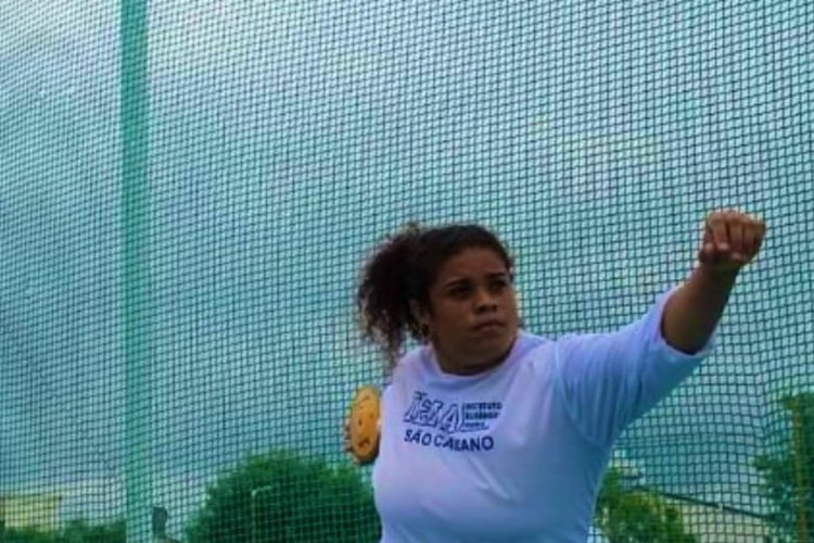 A brasileira Izabela da Silva se classificou para a final do lan&ccedil;amento de disco nas Olimp&iacute;adas de T&oacute;quio