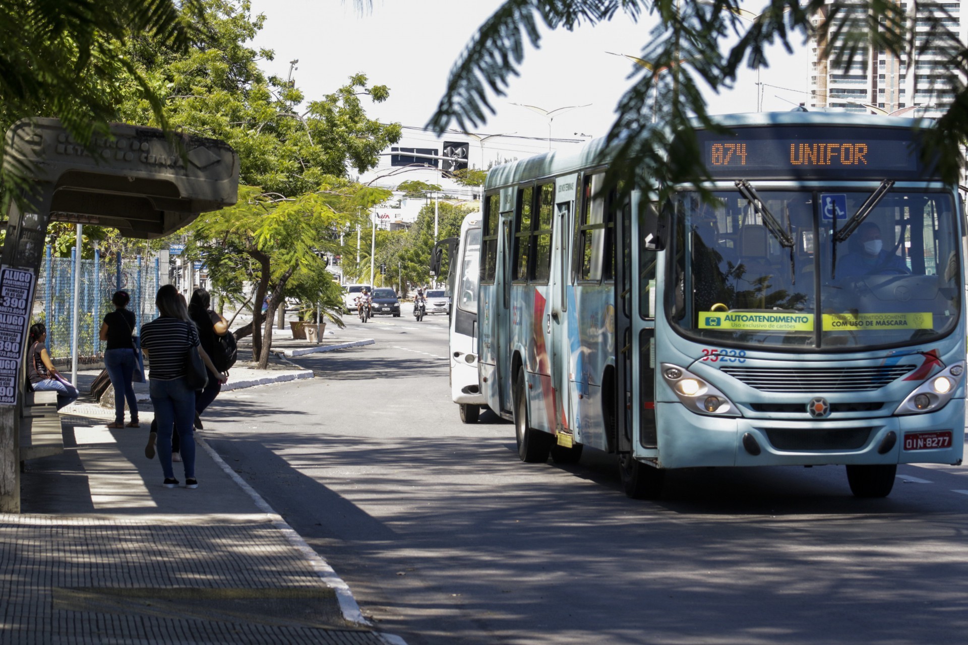 FORTALEZA, CE, BRASIL, 02.08.2021: Vou de ônibus (Thais Mesquita/OPOVO) (Foto: Thais Mesquita)
