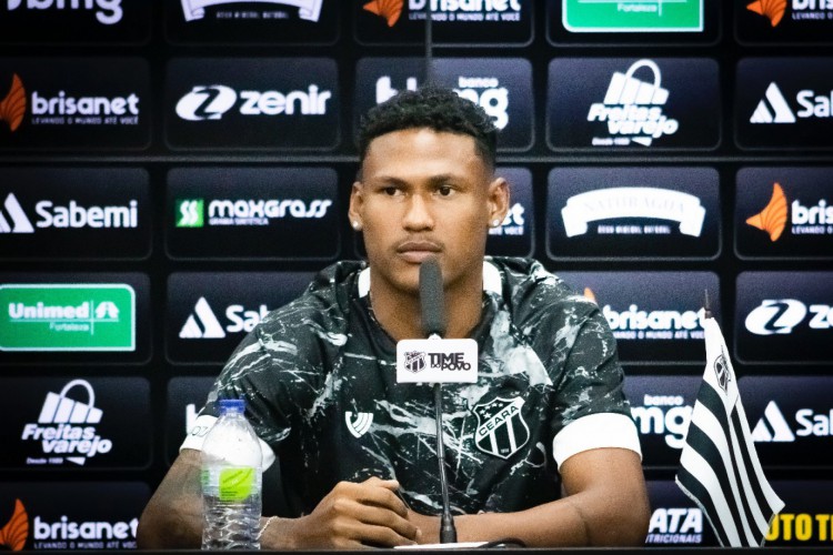 Atacante Rick, do Ceará, concedeu entrevista coletiva nesta quinta-feira, 19