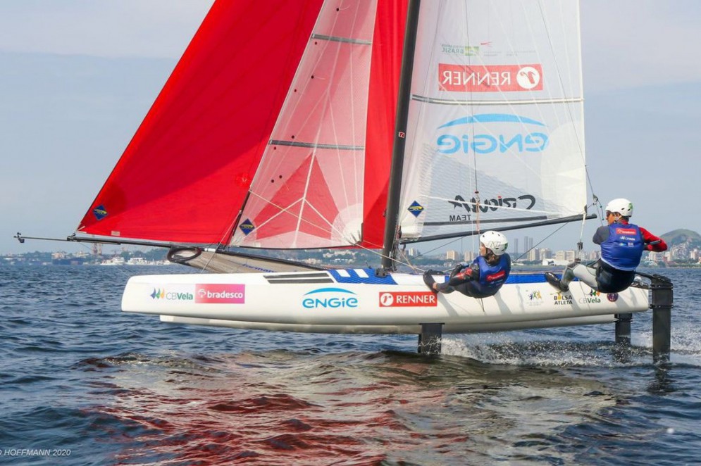 Dupla brasileira Samuel Albrecht e Gabriela Nicolino ficou em último entre os finalistas da vela categoria Nacra na Olimpíada de Tóquio