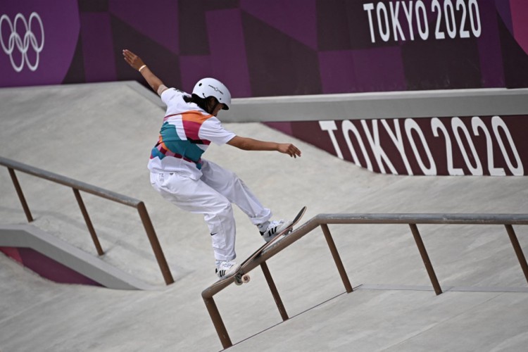 Momiji Nishiya foi medalha de ouro no skate street nas Olimpíadas de Tóquio