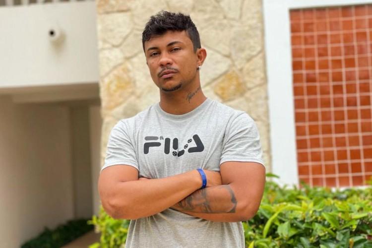 O rapper divulgou mensagens de áudio da jovem, onde ela confessa que o filho não é dele