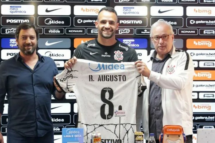 Renato Augusto usará a camisa 8 no Corinthians