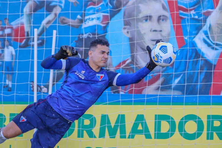 Goleiro Felipe Alves atuou pelo Fortaleza entre 2019 e 2021