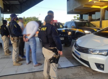 Polícia Rodiviária Federal prende três homens que realizavam assaltos na região do Município de Jaguaretama, no interior do Ceará 