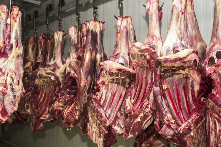 Os itens que apresentaram as maiores elevações nos seus preços foram: o óleo (62,21%), o açúcar (41,06%) e o café (38,09%) em 12 meses
