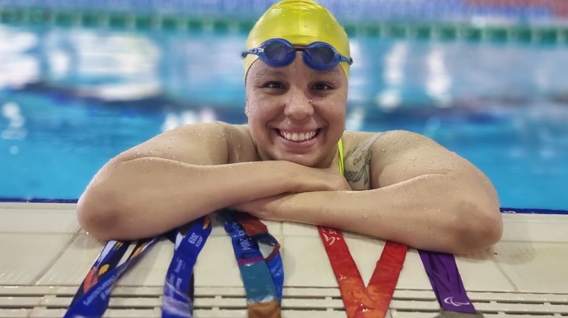 Edênia Nogueira, nadadora cearense que irá participar dos Jogos Paralímpicos de Tóquio 2020.(foto: Reprodução/Instagram)