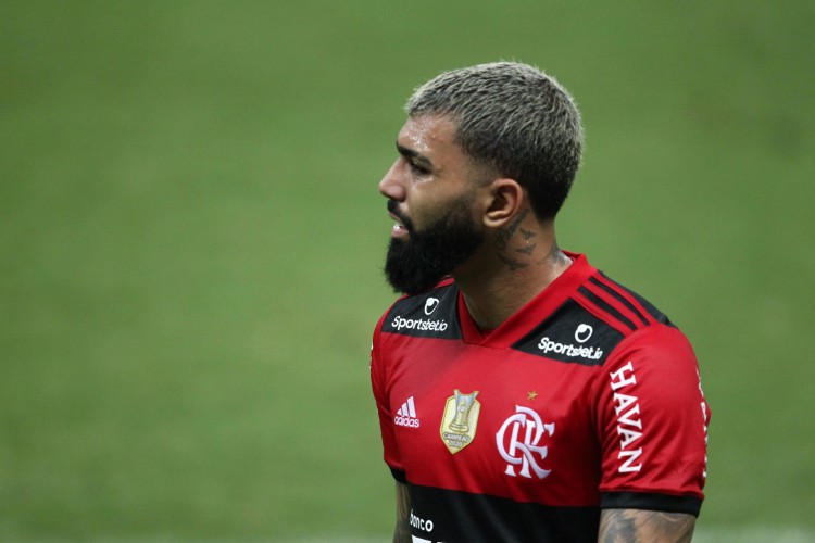 Gabigol desabafou contra ofensa racista ao sair de campo no clássico com o Fluminense