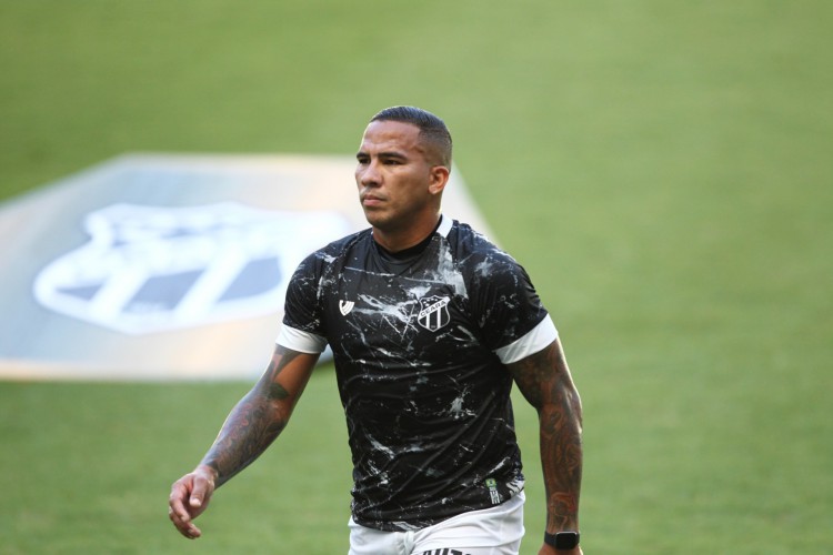 Jael atuou no Ceará em 2022, ano em que o Vovô foi rebaixado para a Série B