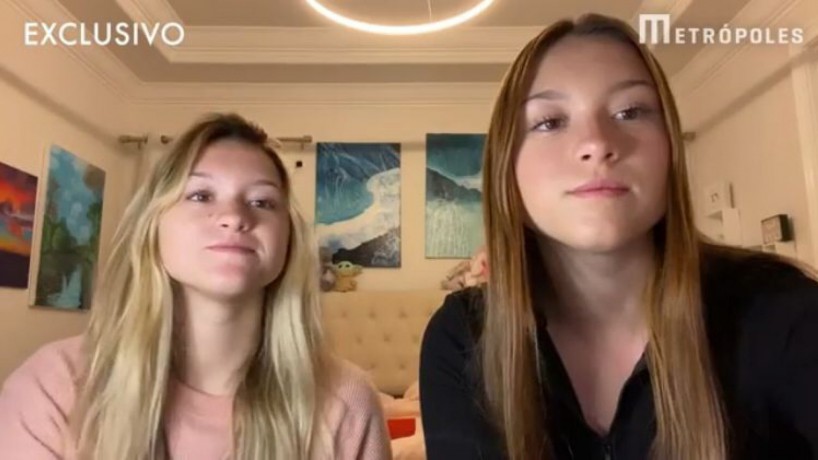 As gêmeas Marina e Sofia, filhas de Gugu Liberato, acusam em vídeo a tia de manipular e mentir sobre união estável de seus pais(foto: Reprodução/YouTube)