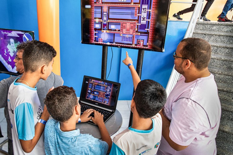 Podem se inscrever nos cursos de tecnologia do Inec crian&ccedil;as, adolescentes e jovens entre 10 e 22 anos 