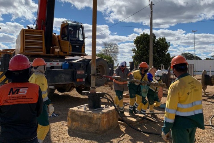 O reativamento j&aacute; est&aacute; possibilitando a distribui&ccedil;&atilde;o de &aacute;gua em Campos Sales e Araripe