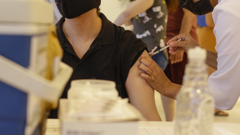 Adolescentes que receberam CoronaVac por engano devem ser imunizados com a vacina da Pfizer num intervalo de 90 dias(foto: Thais Mesquita)