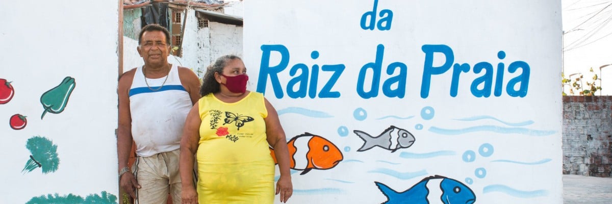 FORTALEZA, CE, BRASIL, 30-08-2018: Angela e Francisco são um dos responsáveis pelo  projeto "Sisteminha", com tanque para criação de peixes. (Foto: Fernanda Barros/ O POVO)