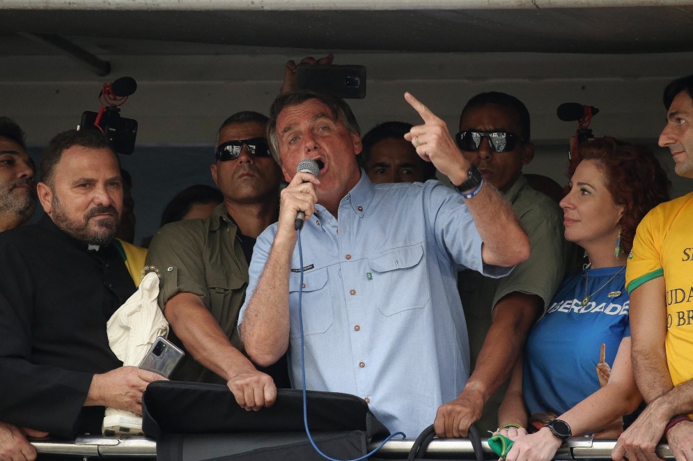 Manifestação em apoio ao presidente Bolsonaro ocorreu no feriado da Independência, com receio de um golpe de estado; (Foto: PAULO LOPES / AFP)