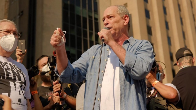 Ciro Gomes em protesto na Av. Paulista, ornanizado pelo MBL(foto: Divulgação)
