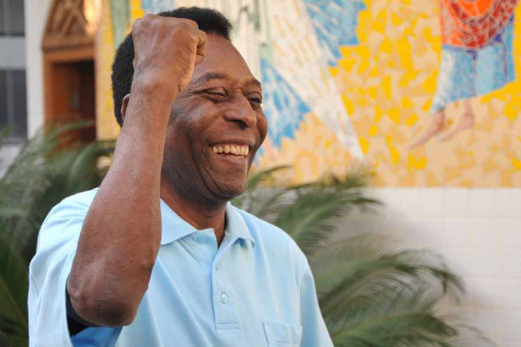 Pel&eacute; completa 82 anos neste domingo, 23
