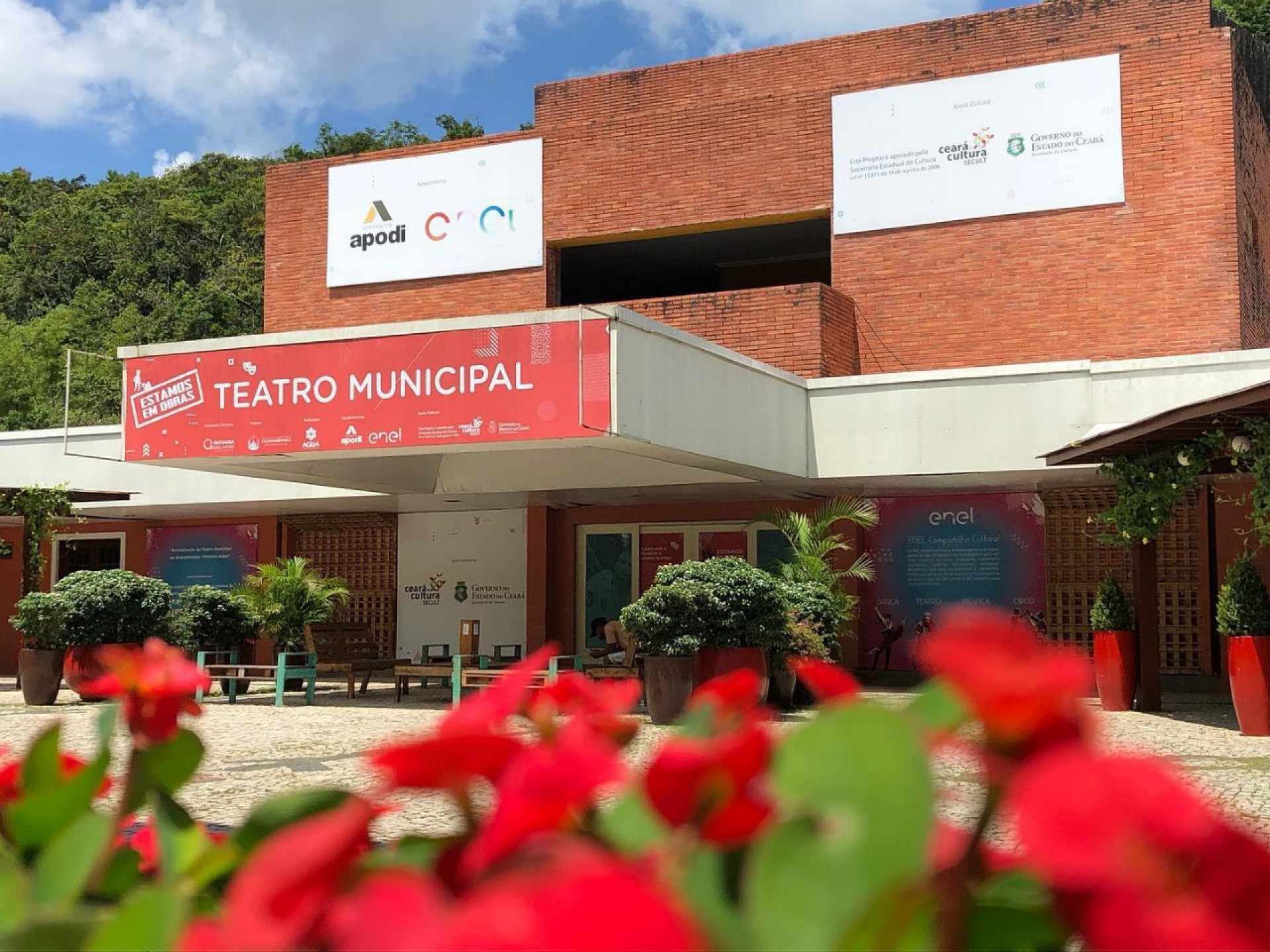 Teatro Municipal de Guaramiranga deverá voltar a funcionar completamente em 2022 (Foto: Divulgação)