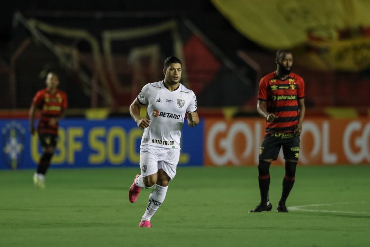 Entre os jogos de hoje, sábado, 18 de setembro, Atlético-MG e Sport se enfrentam pela Série A do Brasileirão. Veja onde assistir ao vivo à transmissão e qual horário do jogo. 