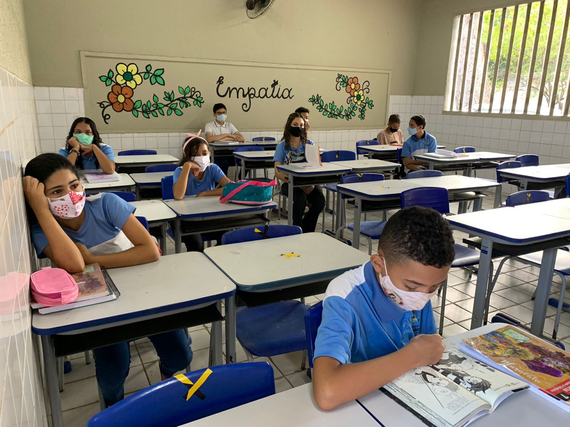 Retoma das aulas na Escola Municipal Demócrito Rocha, em Messejana (Foto: Gabriel Borges/O POVO)