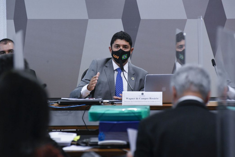 Comissão Parlamentar de Inquérito da Pandemia (CPIPANDEMIA) realiza oitiva do ministro da Controladoria-Geral da União (CGU) que deverá falar sobre desvio de recursos liberados pela União para estados e municípios e sobre uma suposta omissão da CGU em negociações irregulares no Ministério da Saúde. 

À mesa, ministro da Controladoria-Geral da União (CGU), Wagner Rosário.

Foto: Roque de Sá/Agência Senado