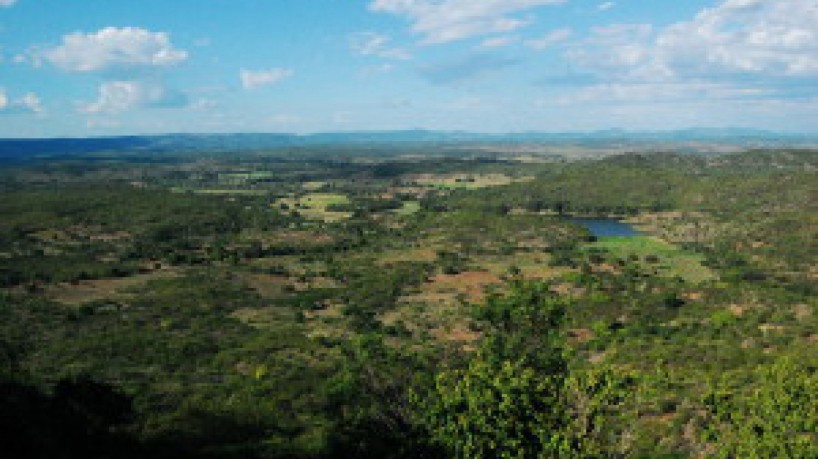 Geossítio Colina do Horto, situado na cidade de Juazeiro do Norte (foto: REPRODUÇÃO/ GEOPARK ARARIPE)
