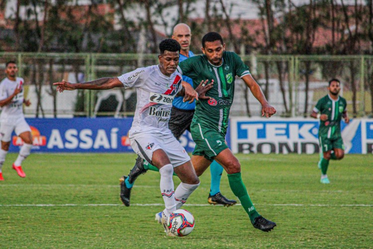 Ferrovi&aacute;rio e Floresta ir&atilde;o se enfrentar pela terceira fase preliminar do Nordest&atilde;o nesta ter&ccedil;a, 26