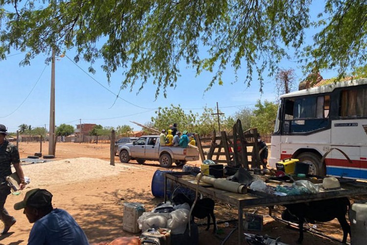 43 trabalhadores de Martinópole foram resgatados de trabalho análogo à escravidão em Xique-Xique, na Bahia