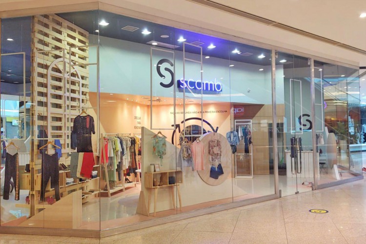 Loja j&aacute; est&aacute; funcionando no shopping Riomar Fortaleza, e est&aacute; localizada no piso L1, pr&oacute;ximo ao Mercadinho S&atilde;o Luiz.