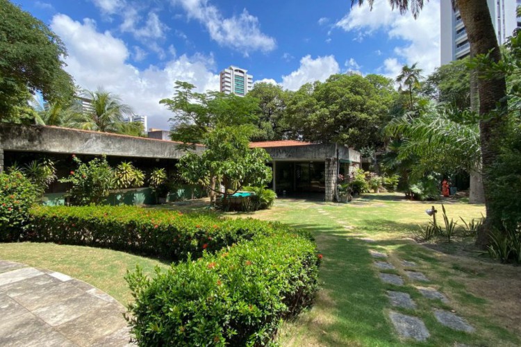 A exposição acontece no casarão da família Boris, localizado no bairro Meireles