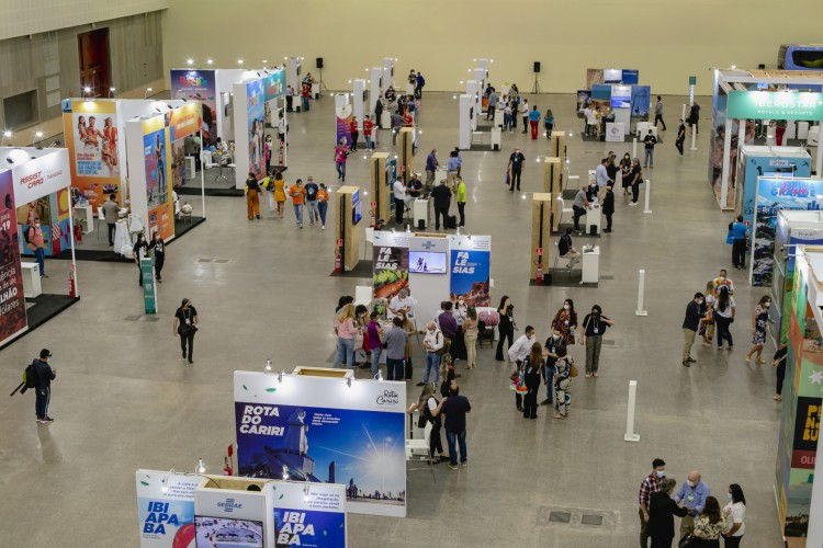 Maior parte dos eventos corporativos realizados entre o segundo semestre de 2021 e o primeiro semestre de 2022 foram contratados em 2019 ou em 2020