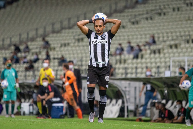 São Paulo e Ceará se enfrentam hoje, 14, pela Série A do Brasileirão. Veja onde assistir ao vivo à transmissão, qual horário do jogo e provável escalação