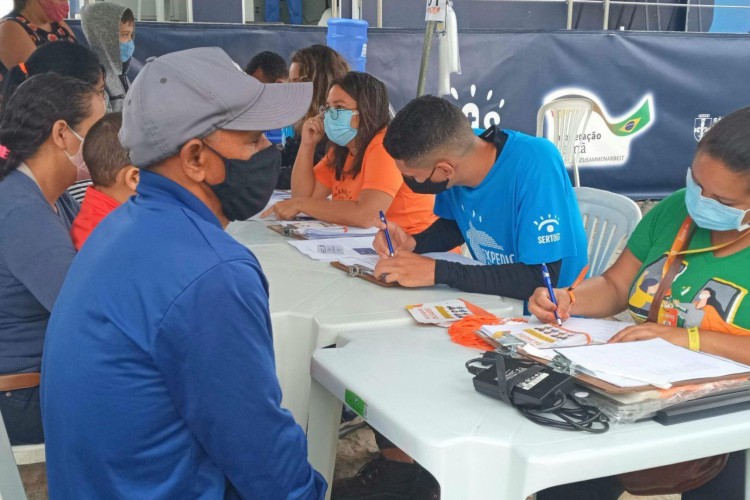 Triagem de pacientes durante a ação em Bananeiras (PB).
