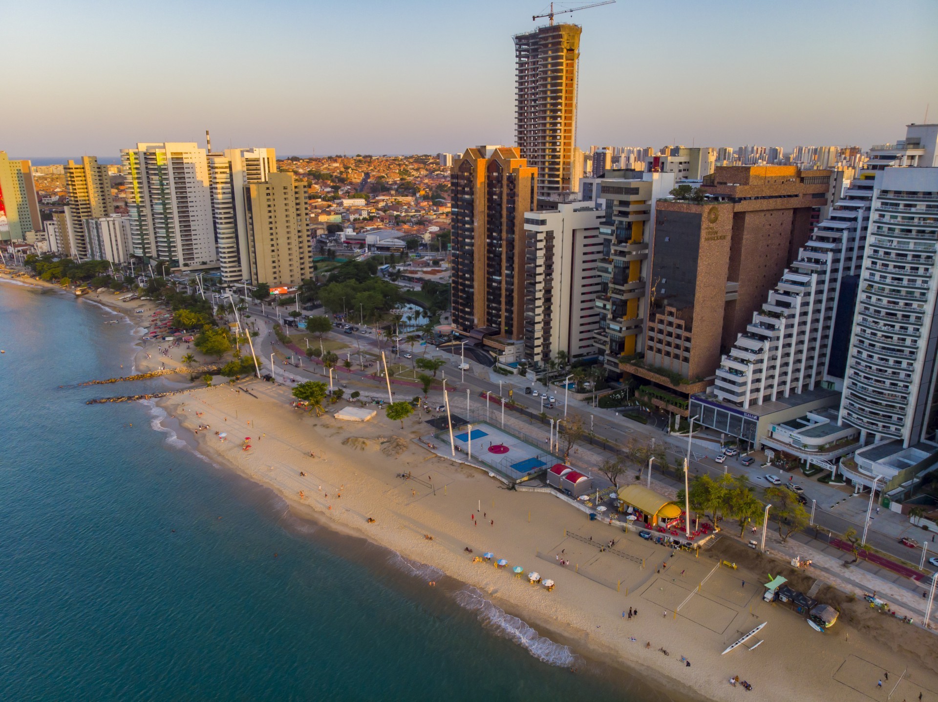 Entre as capitais do Nordeste, apenas Recife e João Pessoa superaram a cidade de Fortaleza em termos de competitividade (Foto: FCO FONTENELE)