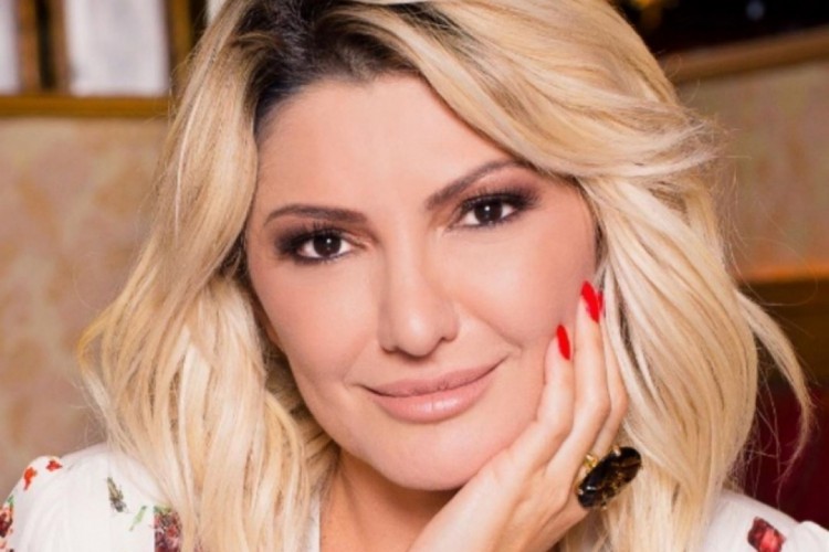 Apesar de ter nascido em Brasília, Antônia Fontenelle cresceu entre os municípios de Luís Correia e Parnaíba, ambos no Piauí