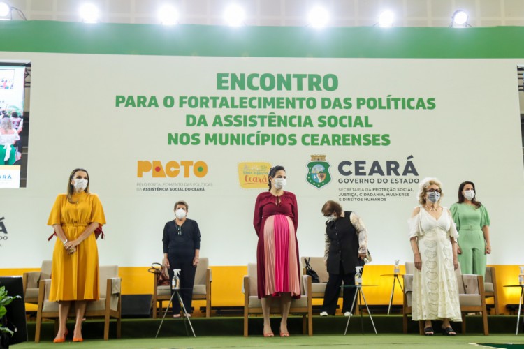 Governo do Cear&aacute; apresentou detalhes da plataforma Big Data Social na manh&atilde; desta ter&ccedil;a, 26, no Centro de Eventos do Cear&aacute;, em Fortaleza. Ferramenta busca concentrar e monitorar dados de pessoas assistidas nos Centros de Refer&ecirc;ncia de Assist&ecirc;ncia Social (Cras)