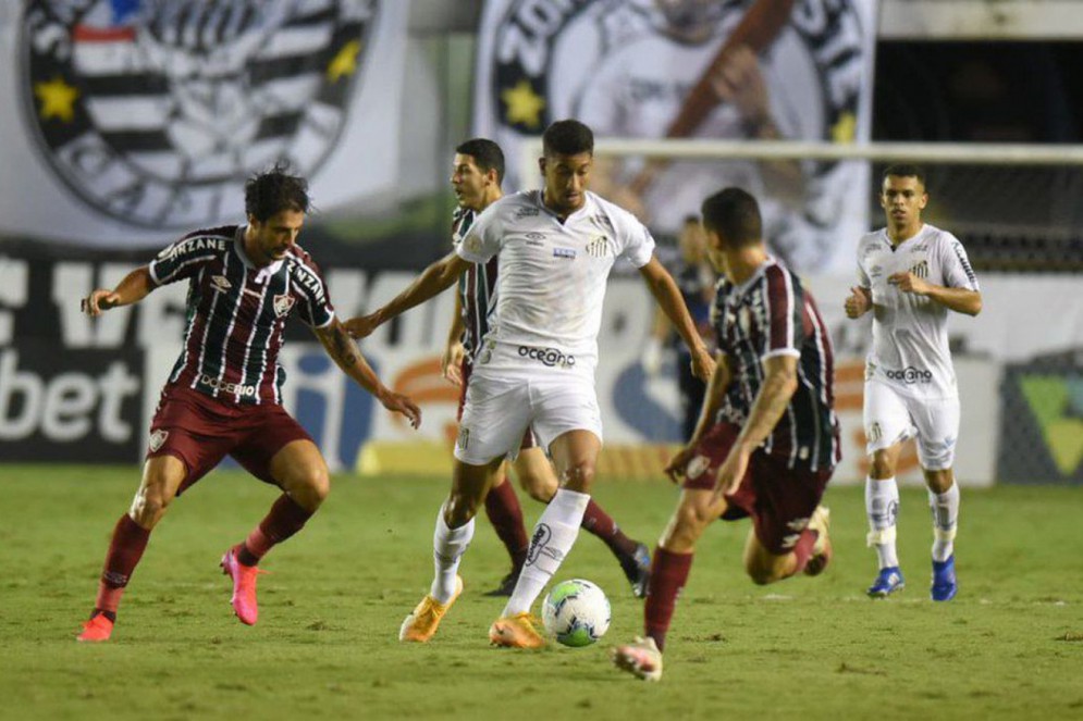 Fluminense x Santos: onde assistir e escalações do jogo do