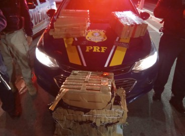 Mais de 140 quilos de maconha foram apreendidos pela Polícia Rodoviária Federal na noite dessa terça-feira, 26, em Irauçuba (CE). 