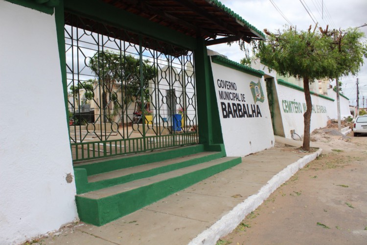 Cemitério Municipal de Barbalha, localizado no Centro da cidade, terá limite de 500 pessoas no local