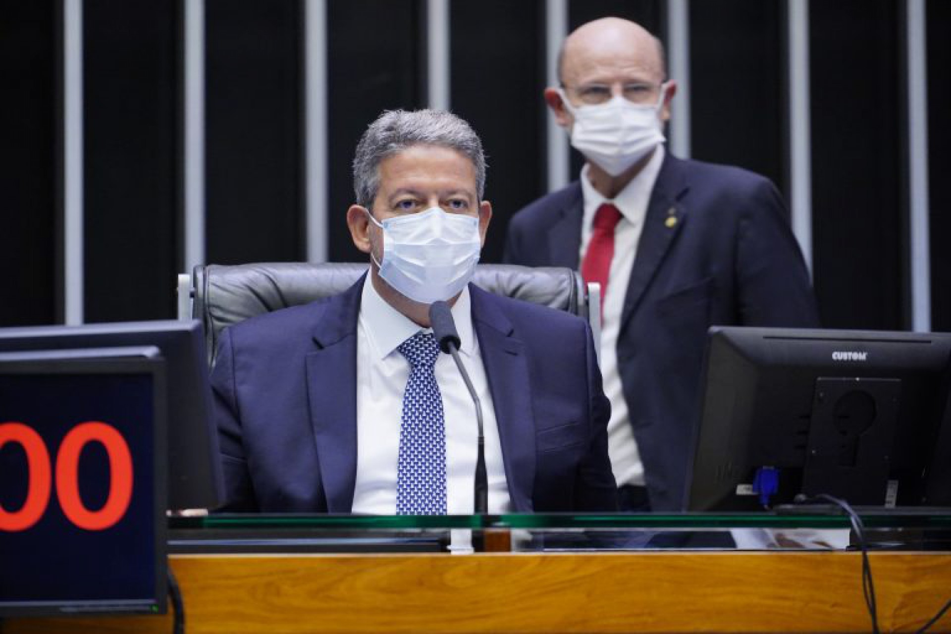 O deputado Arthur Lira, presidente da Câmara dos Deputados, antes da votação da PEC dos Precatórios (Foto: Pablo Valadares/Câmara dos Deputados)