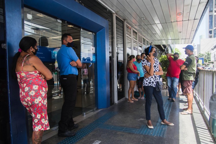 Atualmente, é pago o valor mínimo de R$ 600 por família