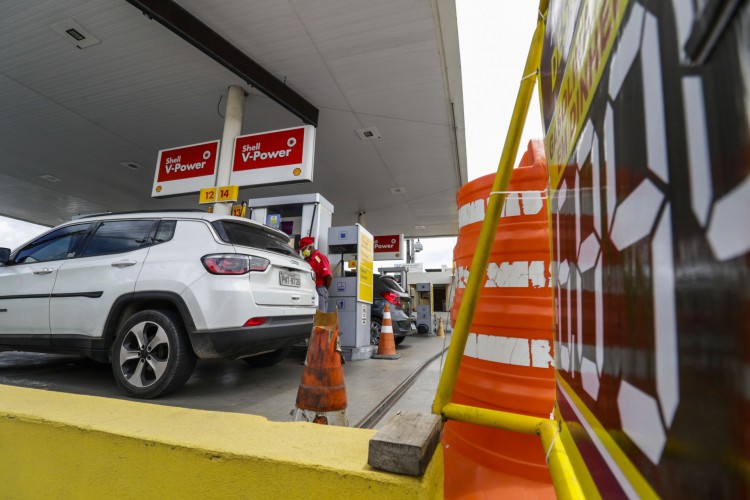 Um dos maiores pesos na infla&ccedil;&atilde;o oficial &eacute; o pre&ccedil;o do grupo transportes, puxado por gasolina