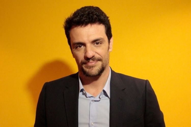 Rodrigo Lombari interpreta Alexandre Ticiano em Verdades Secretas; confira que horas e onde assistir ao vivo à novela hoje, terça-feira, 9 de novembro (09/11)