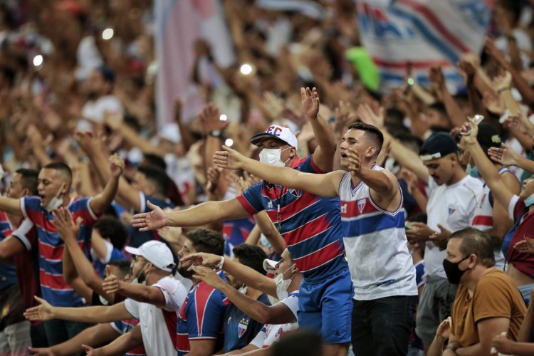 Torcida do Fortaleza no jogo diante do São Paulo pela 31ª rodada da Série A do Brasileirão, no Castelão. 