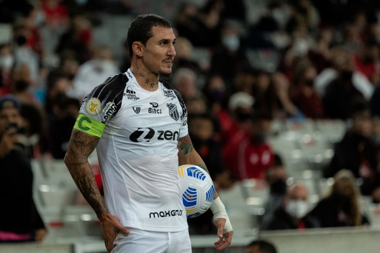 Jogador concedeu entrevista p&oacute;s-jogo, e ressaltou que agora &eacute; hora de descansar