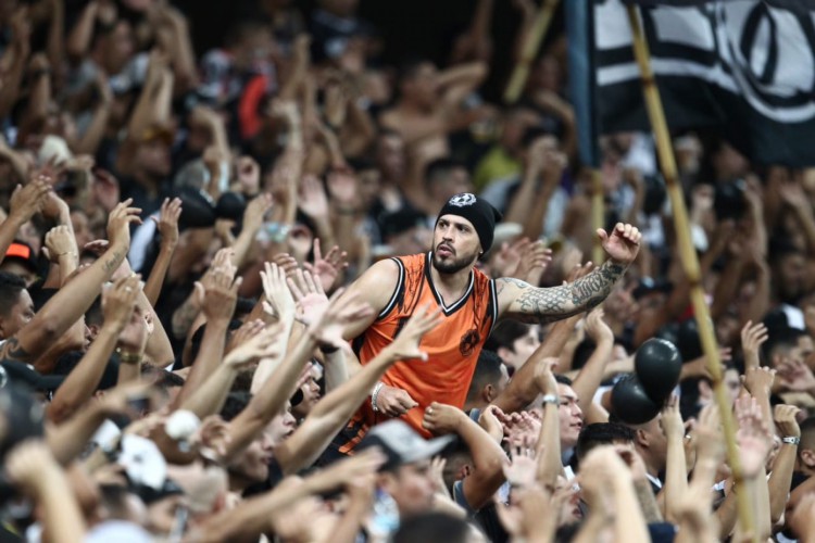 Torcida do Ceará marcou presença na Arena Castelão com 20.361 torcedores na arquibancada