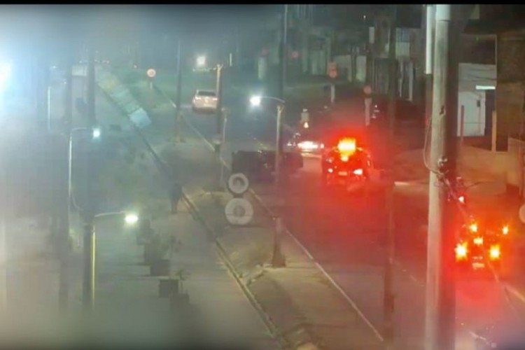 Com apoio do núcleo de videomonitoramento da SSPDS os PMs prenderam os criminosos que haviam roubado um carro 