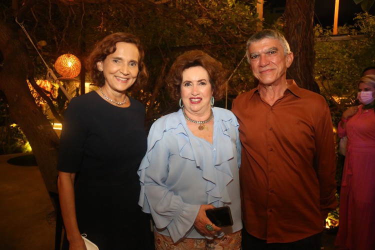 Izolda Cela, Leda Maria e Clodoveu Arruda